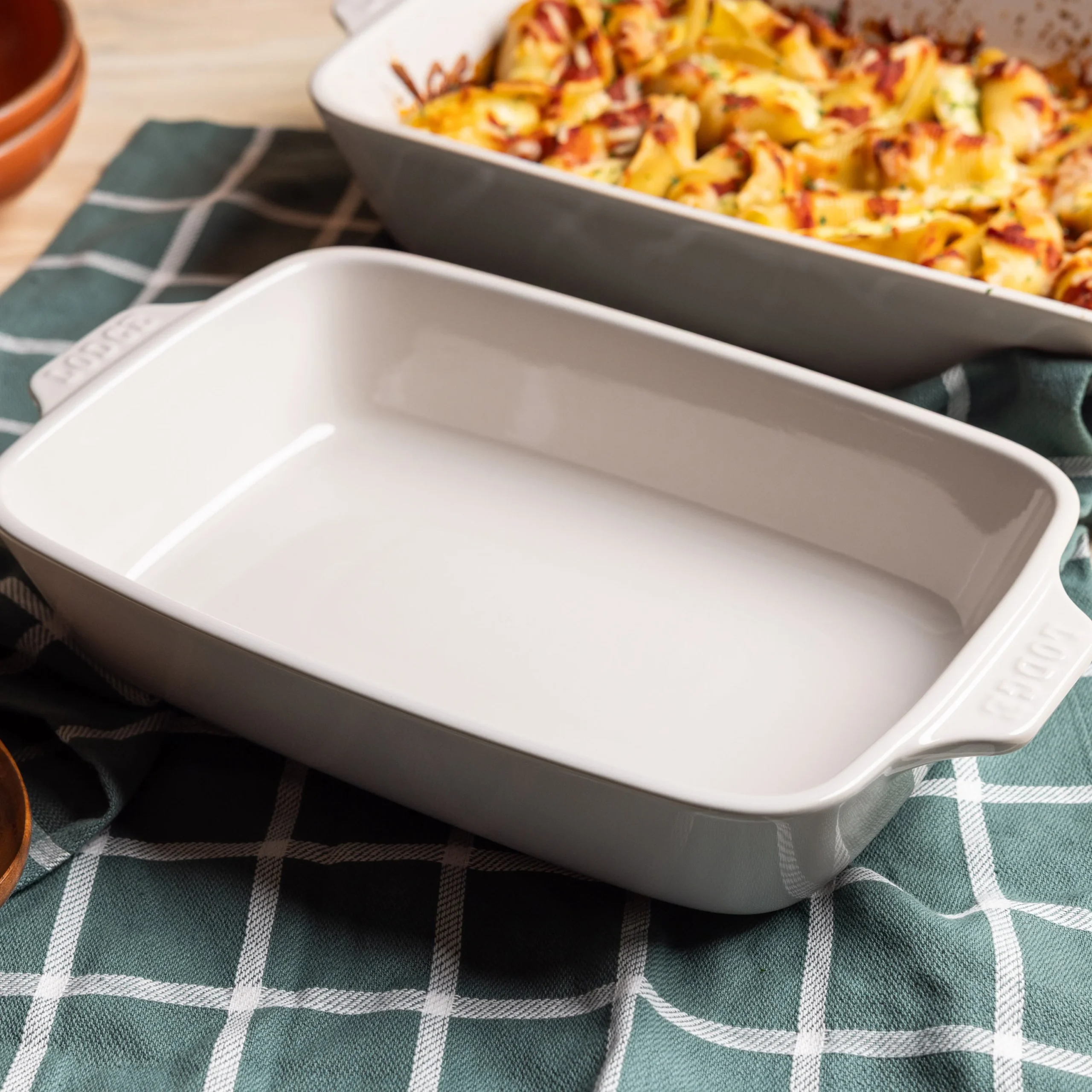 Medium Stoneware Casserole Dish, 11 x 7.5 Inch - Image 9