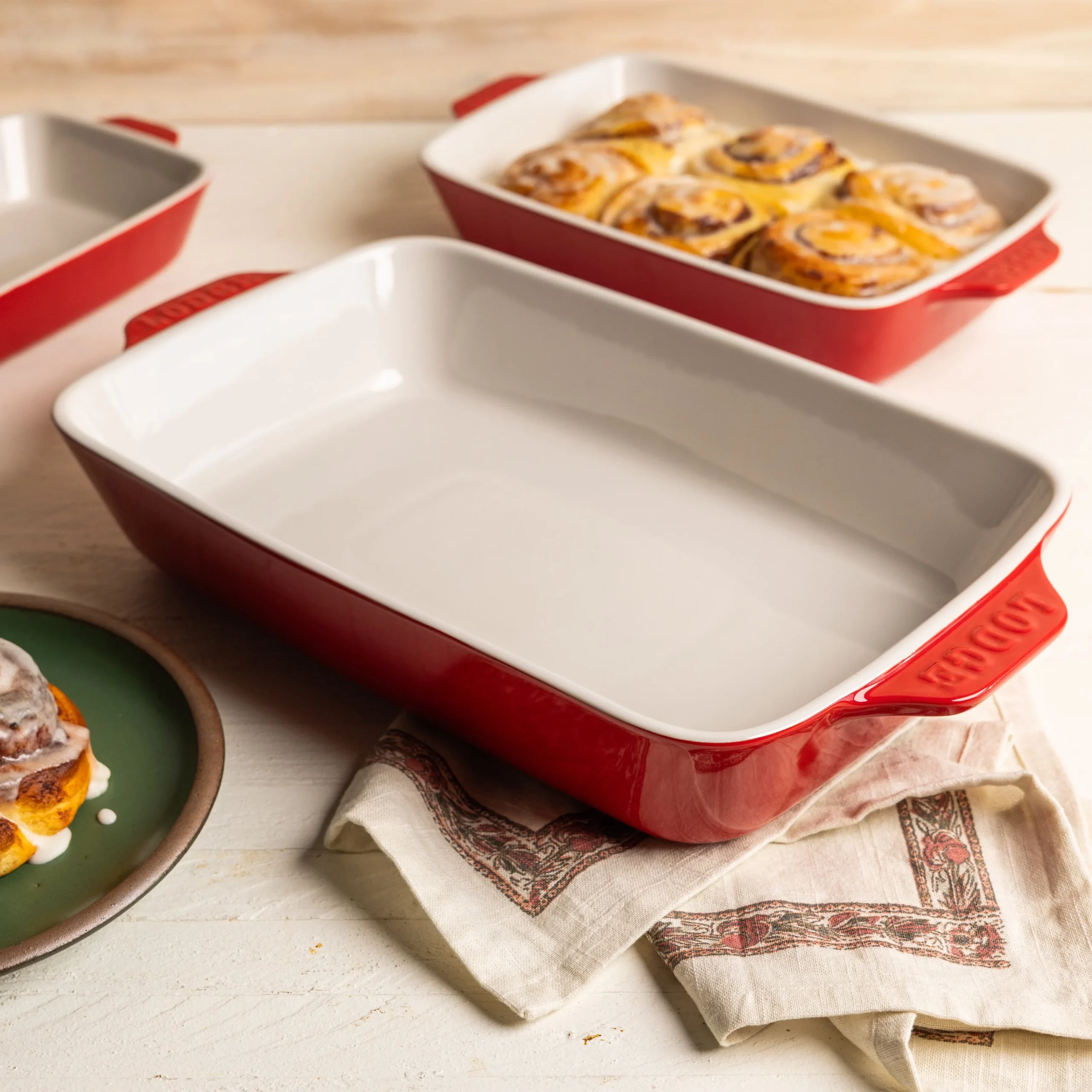 Large Stoneware Casserole Dish, 13 x 9 Inch - Image 13