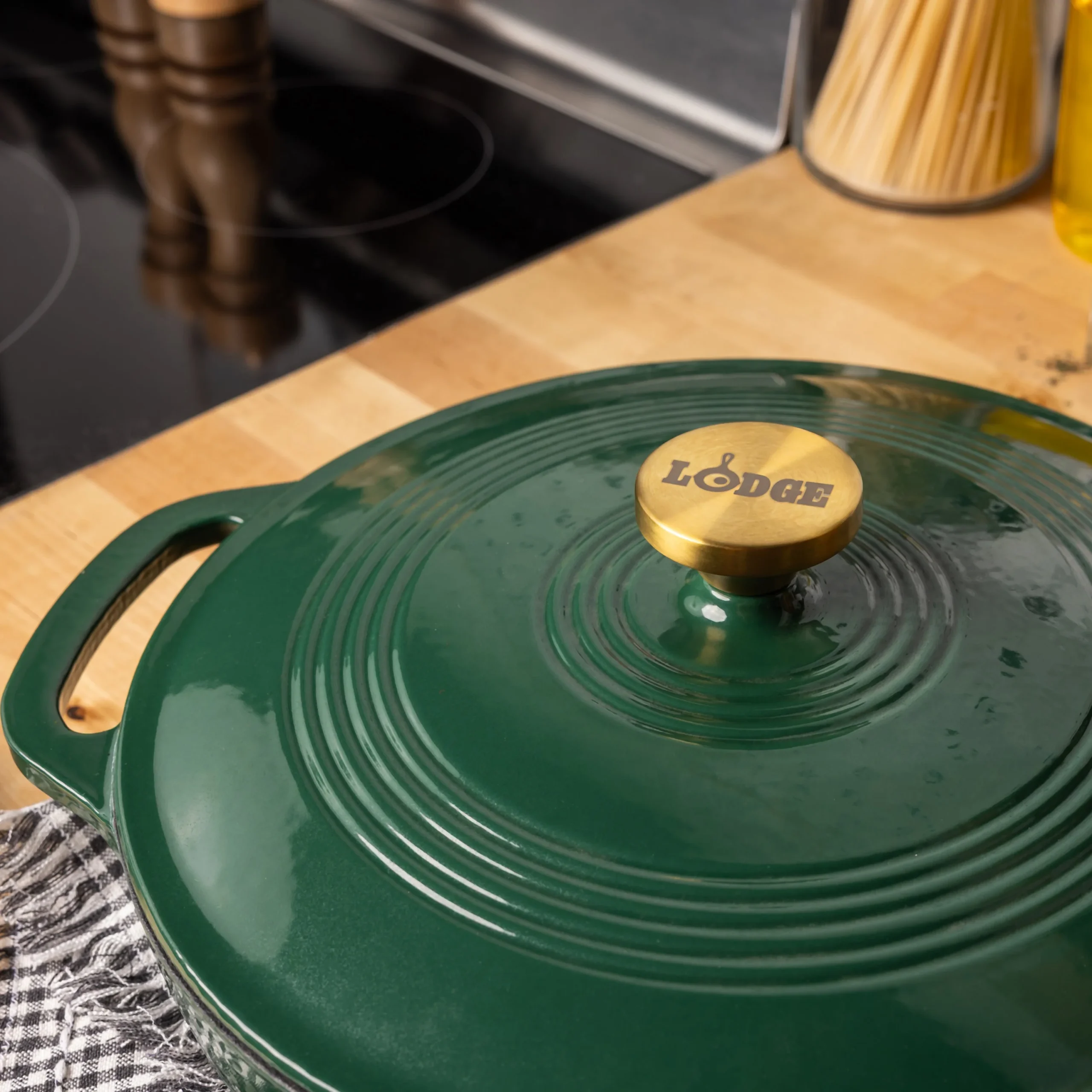 Essential Enamel Braiser - Image 32