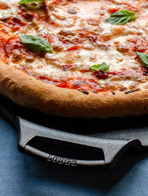 15 Inch Seasoned Cast Iron Pizza Pan - Image 4