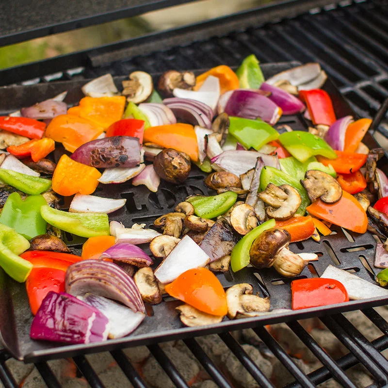 13 x 12 Inch Seasoned Carbon Steel Grilling Basket - Image 3
