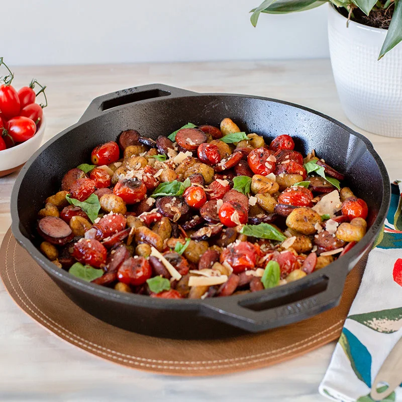 Cast Iron Dual-Handle Pan - Image 44
